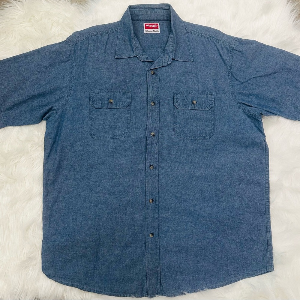 Wrangler Men's Casual Blue Button Down Shirt